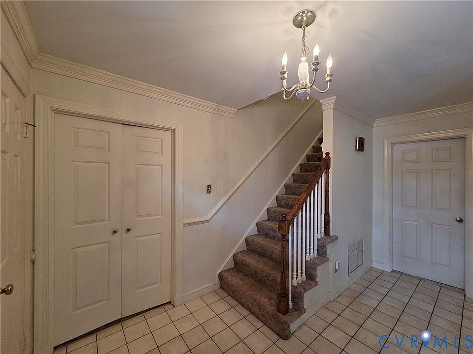 1st image of 621 Blakeston Dr