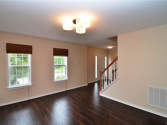 2nd image of 7006 Staunton Ave