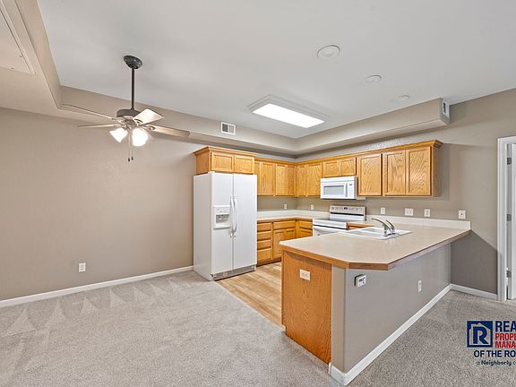 3rd image of 1280 Lake Cir Unit 11C