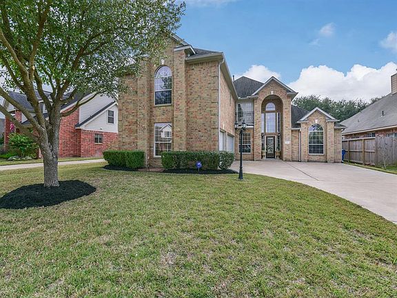 2nd image of 6727 Patricia Ln