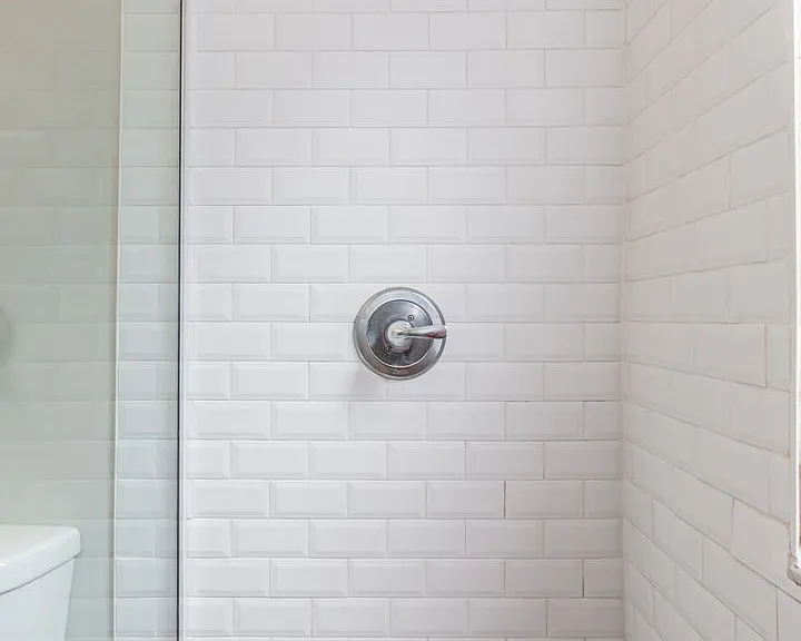 Charming Renovated Apartments in the Heart of Ardmore — Photo 14