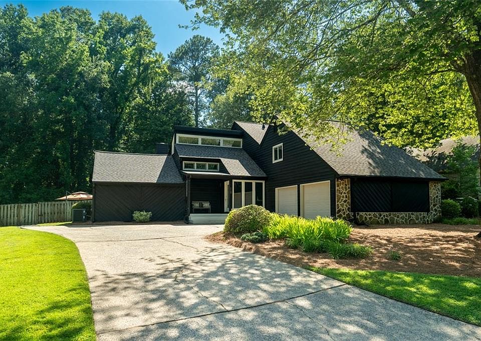 1st image of 420 Greenfield Trce