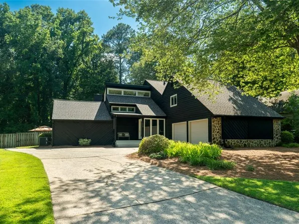 420 Greenfield Trce, Marietta, GA 30068
