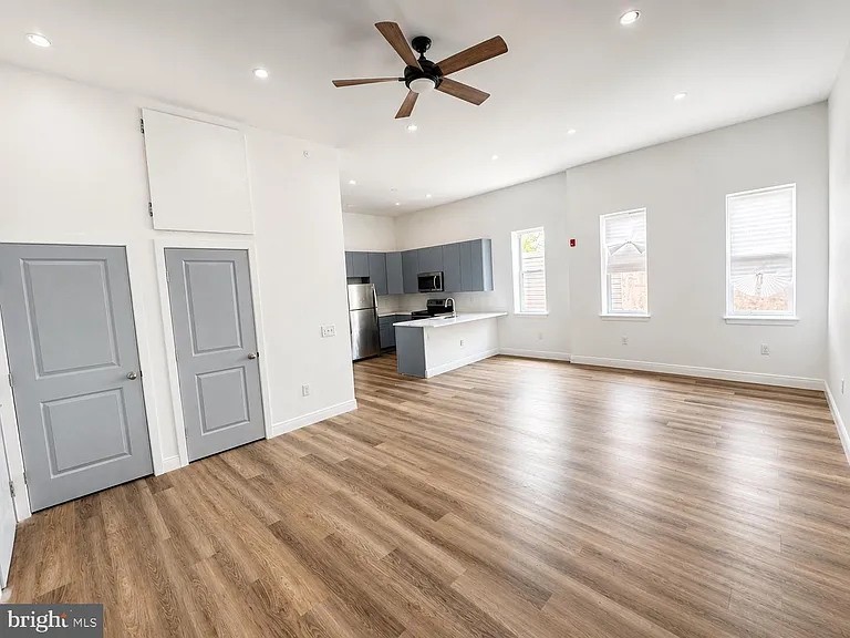 322 Vine St #2D — Photo 2