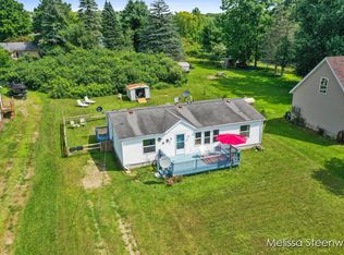 9490 Miramichi Dr, Evart, MI 49631