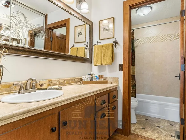 807 Alder Ave #13 — Photo 15