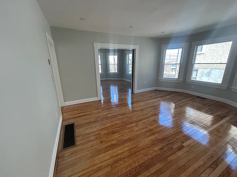 194-196 South St #1 — Photo 18