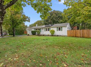 85 Sachem Rd, North Kingstown, RI 02852