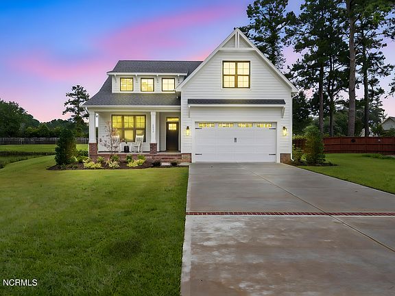 3rd image of 2092 Laurel Oak Way