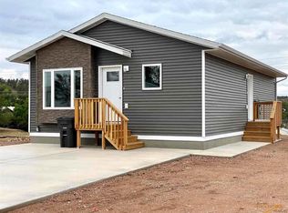 343 S 22nd St, Hot Springs, SD 57747