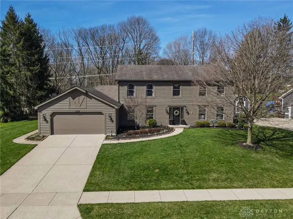 2229 Shadowood Cir, Bellbrook, OH 45305