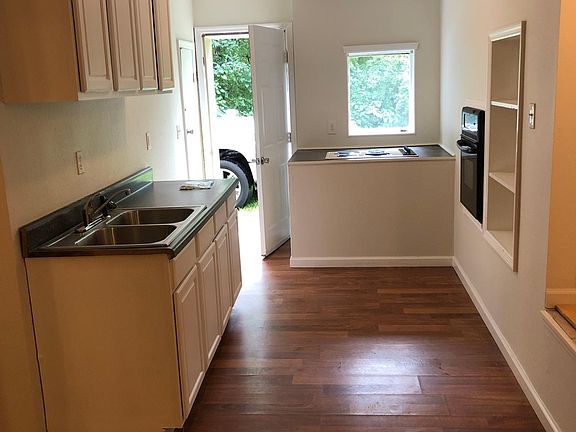 3rd image of 201 Georgia Ave APT C