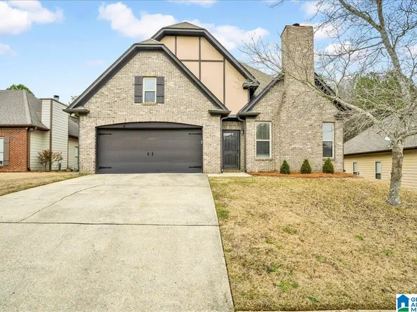 2023 Shamrock Ln, Moody, AL 35004