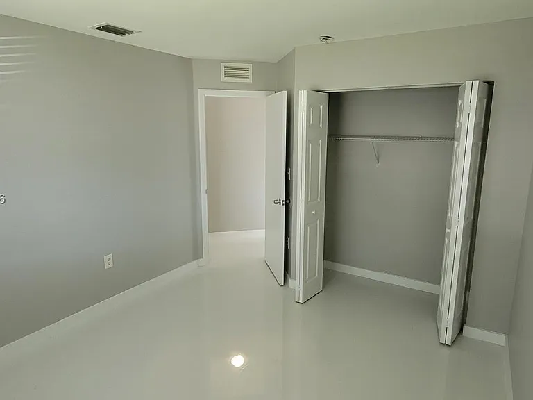 10270 SW 173rd Ter — Photo 7