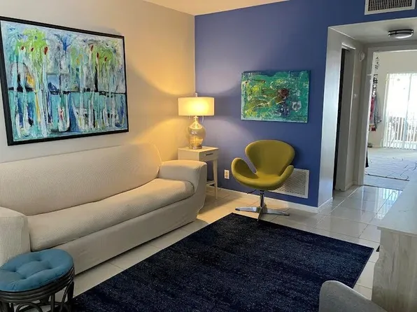 2920 Lake Osborne Drive #206, Lake Worth Beach, FL 33461