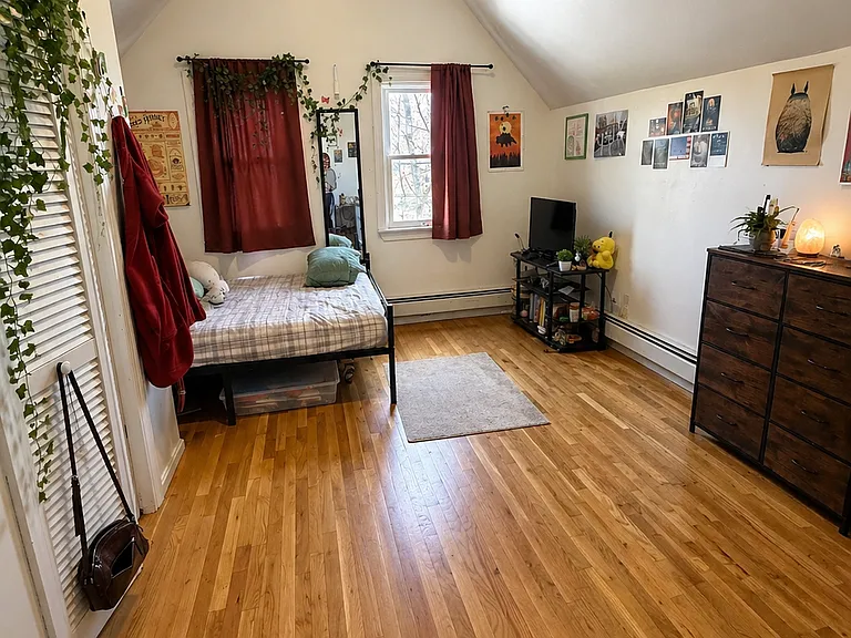 200 Harvard St #200 — Photo 7