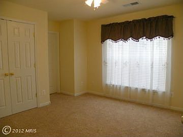 5th image of 98 Chaps Ln