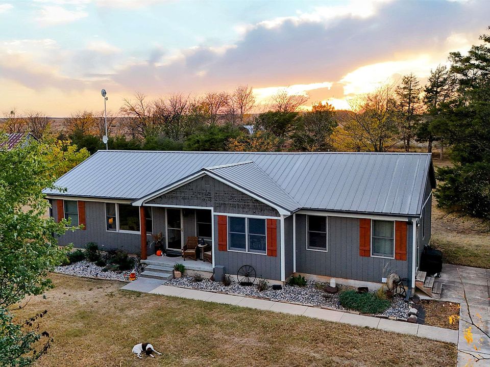 2521 3rd Ave, Marquette, KS 67464 MLS 49412 Zillow