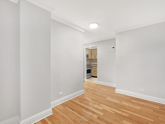 5th image of 210 W 89th St #11R