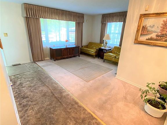 3rd image of 4126 N Bolton Ave