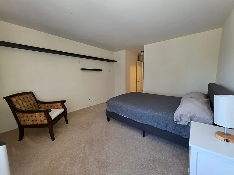 8308 Regents Rd #3P — Photo 7