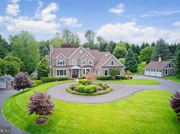 39 Wyndemere Lake Dr, Chester Springs, PA 19425