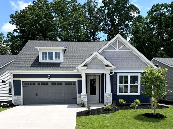 11 Pineglen Ct, Simpsonville, SC 29680