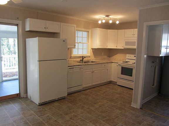 5th image of 2270 Greenfield Dr