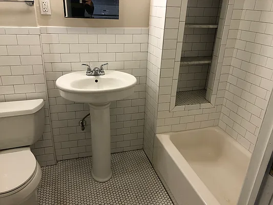 Rented by Ellison Homes Corp. | media 27