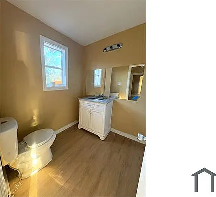2123 Arlington Ave — Photo 7