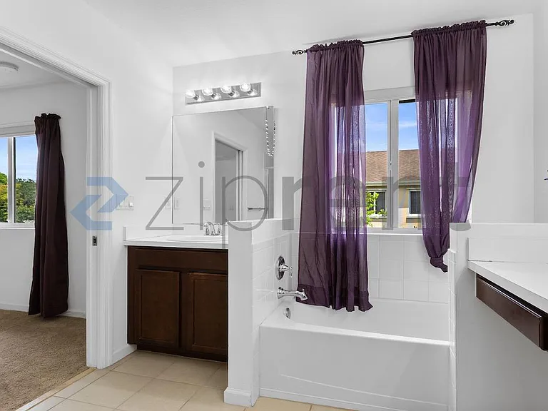 21429 NW 13th Ave — Photo 19