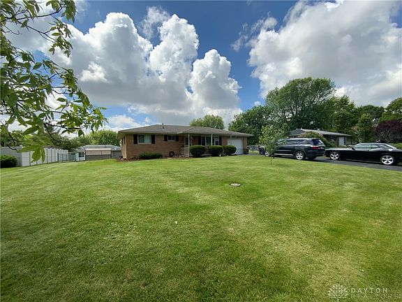 2nd image of 109 Hickory Dr