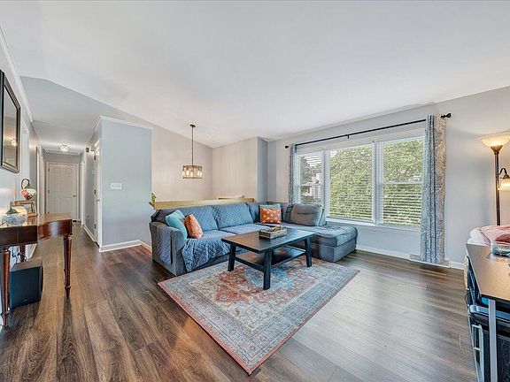 4th image of 3792 Praline Pl