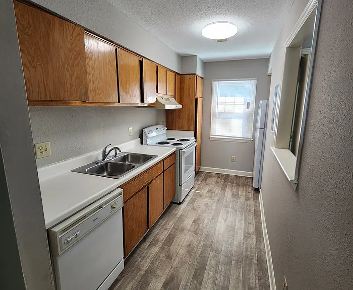 2506 Avent Ferry Rd #203 — Photo 10