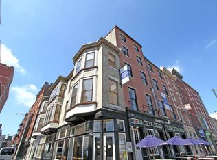 118 Market St APT 402, Philadelphia, PA 19106