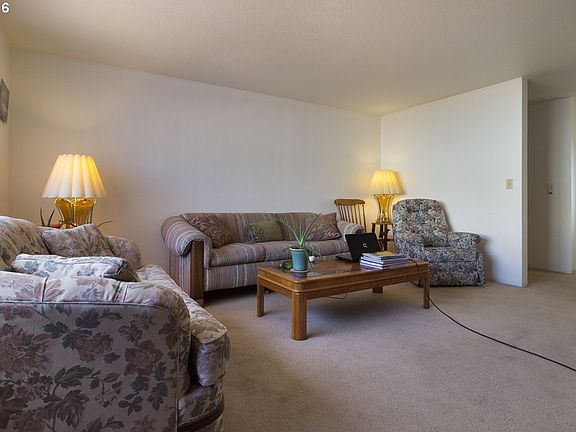 5th image of 162 Brentridge Dr