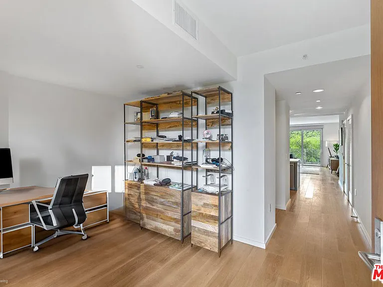 1705 Ocean Ave #212 — Photo 3