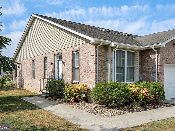 3rd image of 344 Lora Dr