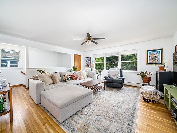 2nd image of 202 8th St