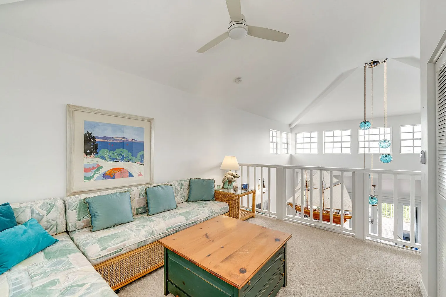 3 bed, 4.0 bath, 3595 sqft, $13,547 — Photo 4