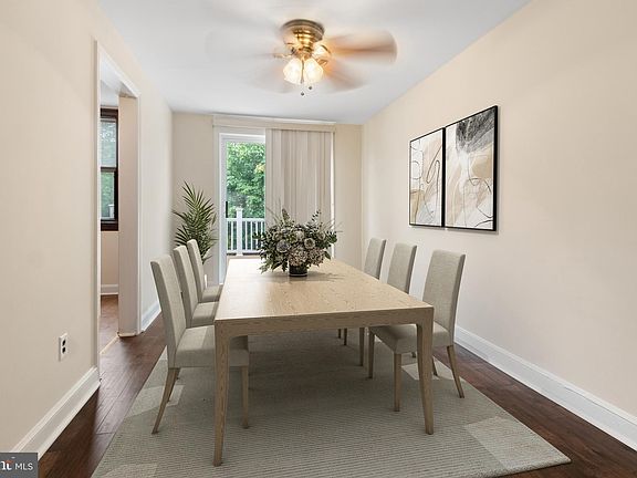3rd image of 1026 Beech Ave
