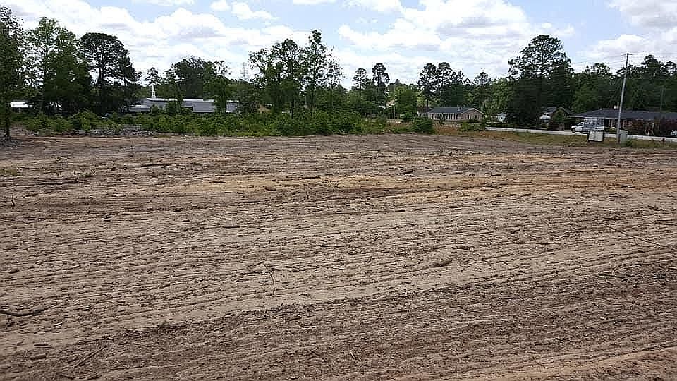 1st image of Lakeview Blvd