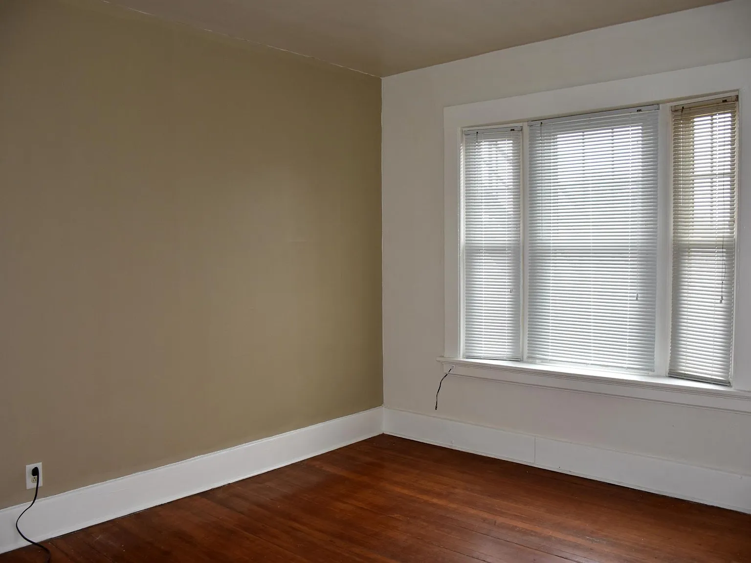 1 bed, 375 sqft, $750 — Photo 4