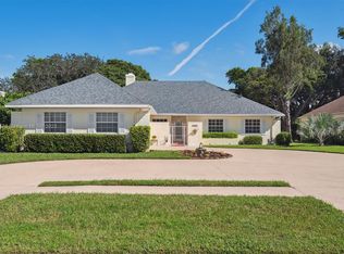 10203 Greentrail Dr N, Boynton Beach, FL 33436
