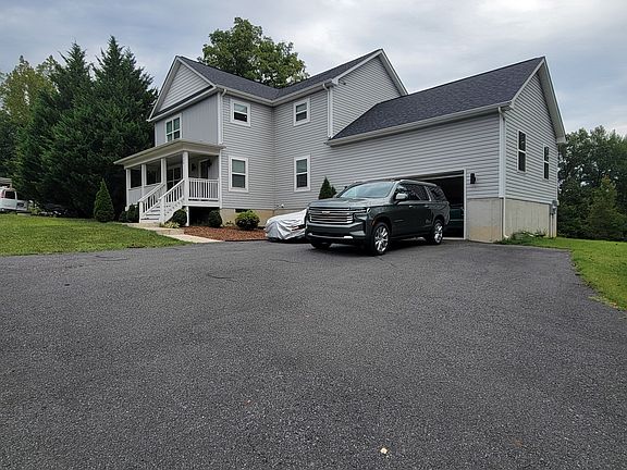 2nd image of 7115 Pullen Dr