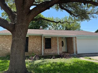 3227 Fern Rock Dr, La Porte, TX 77571