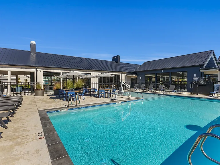 Motto Apartments — Photo 39