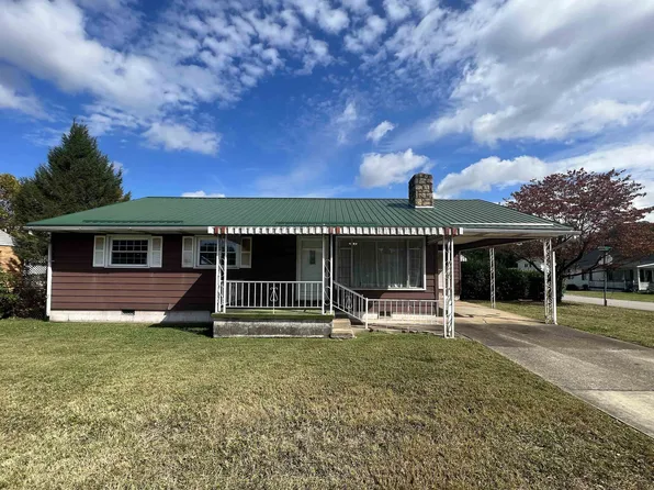 102 5th St, Huntington, WV 25705