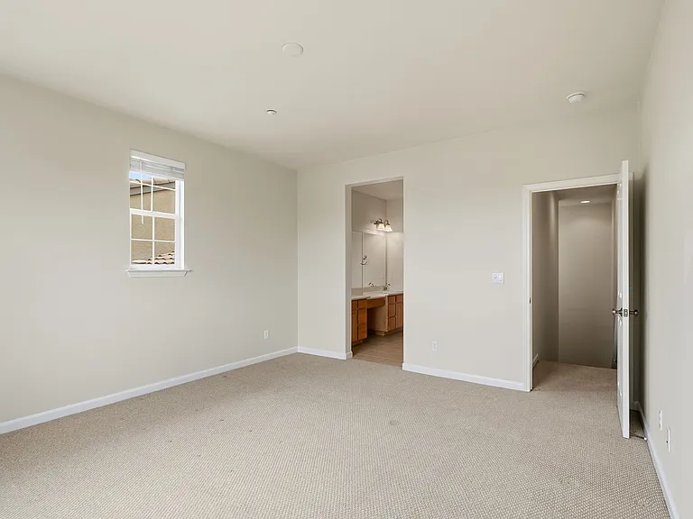 5206 Fioli Loop — Photo 25