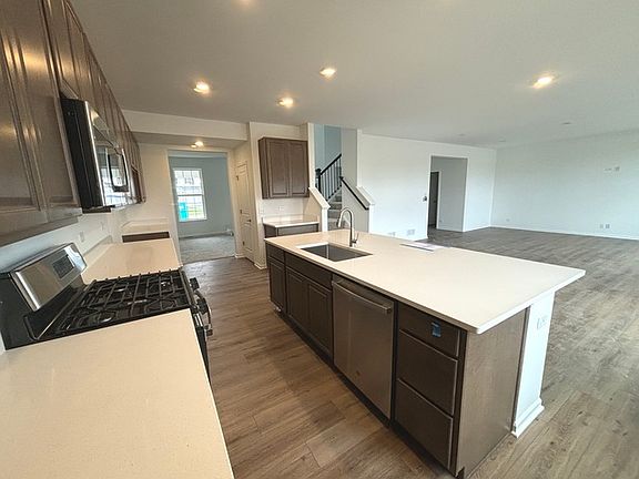 4th image of 2302 Desert Canyon Dr